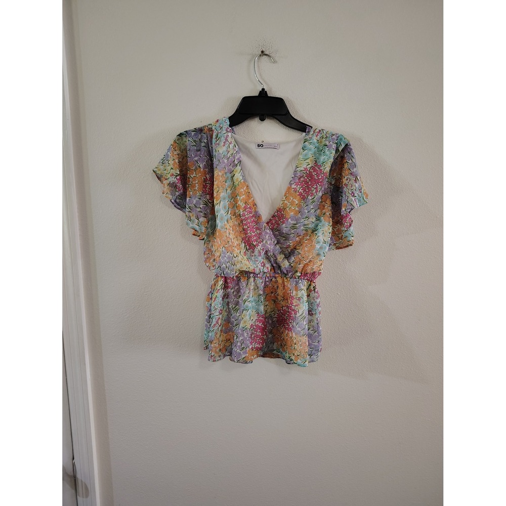 SO Goods For Life Floral Surplice Top Womens Small Multicolor Flutter Sleeve